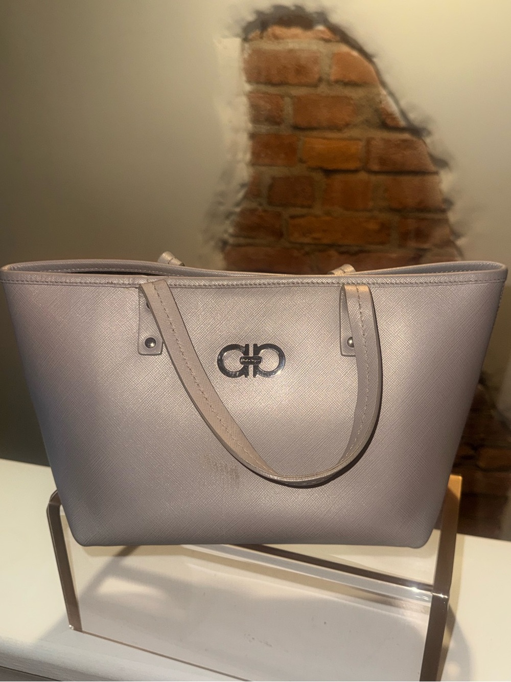 ✨ Salvatore Ferragamo "Bice" Gancini Leather Tote Bag ✨ Authentic